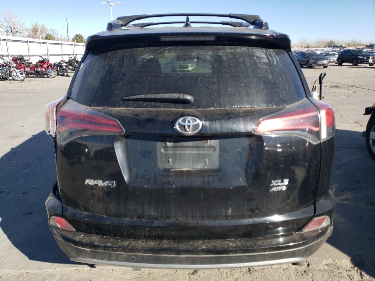 2018 Toyota RAV 4 - Image 6
