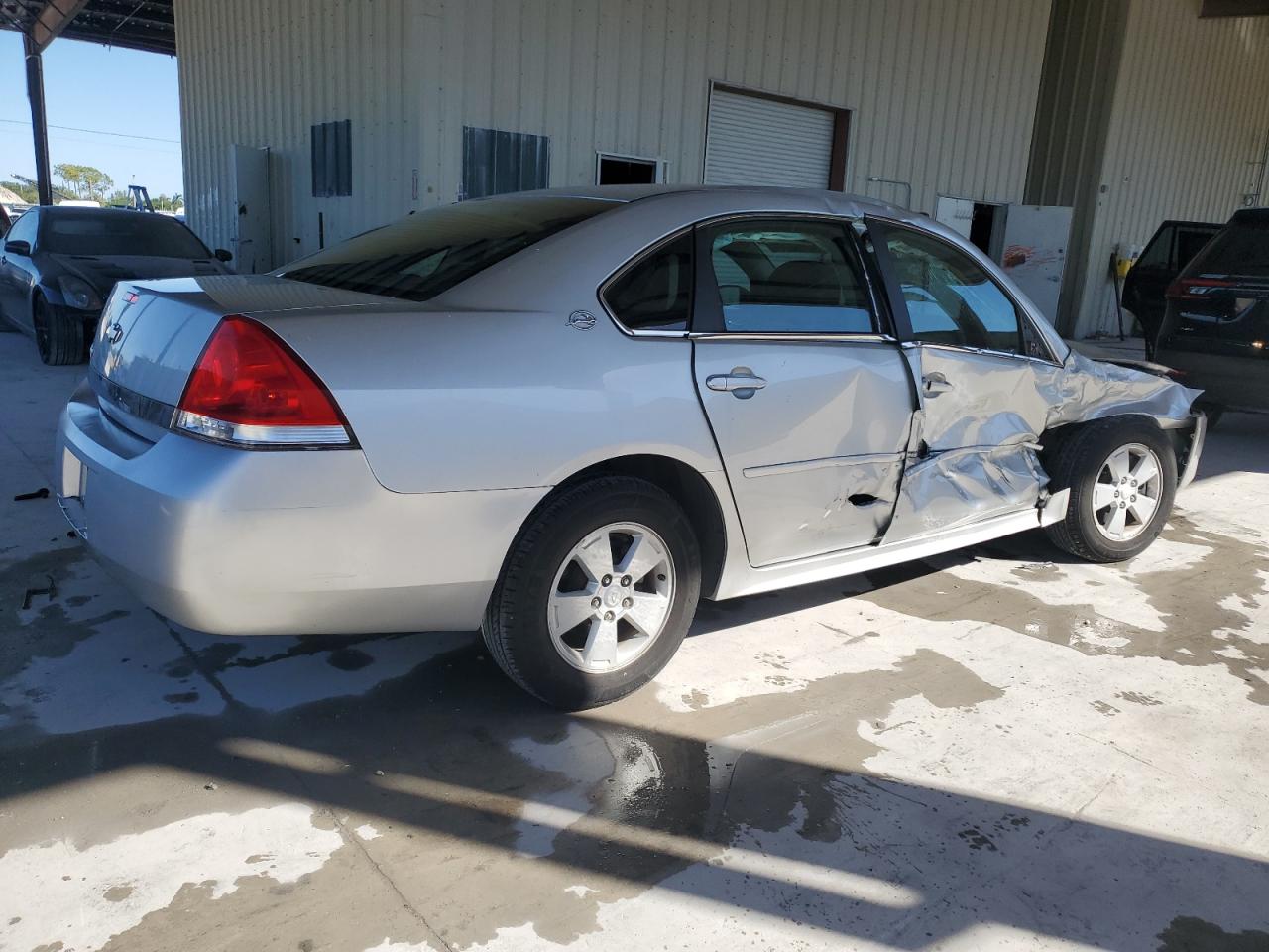 2009 Chevrolet Impala - Image 3