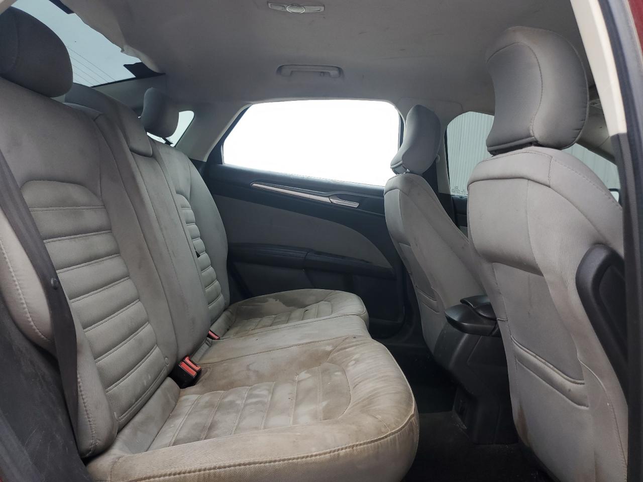 2015 Ford Fusion S VIN: 3FA6P0G7XFR282834 Lot: 81734184