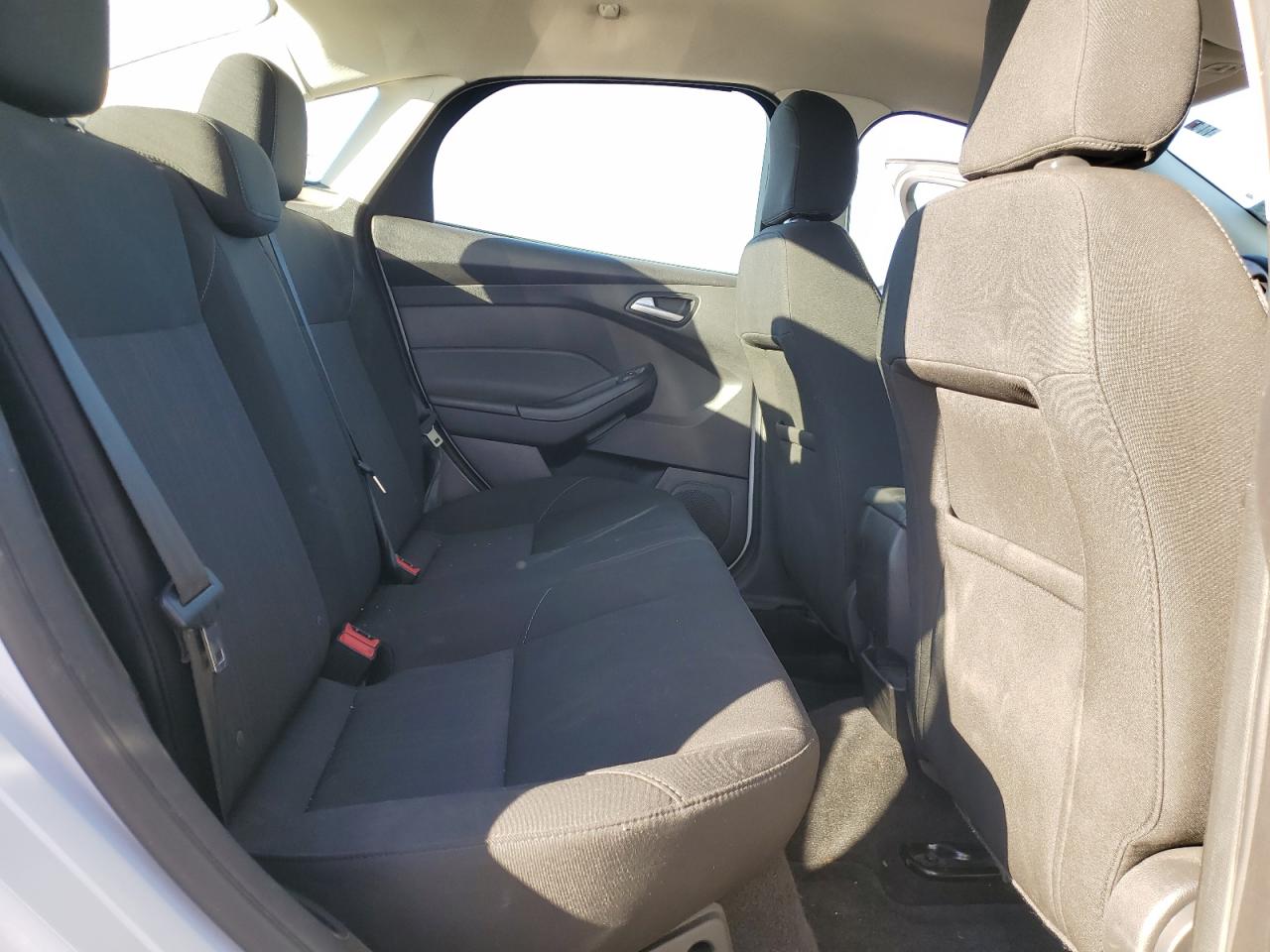 2017 Ford Focus - Image 10