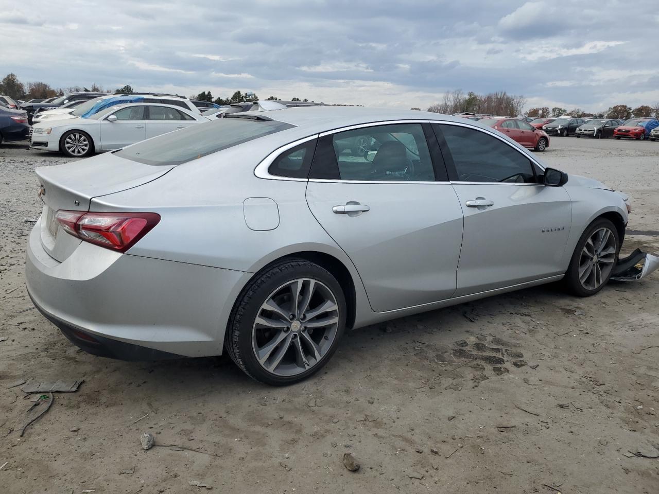 2021 Chevrolet Malibu - Image 3