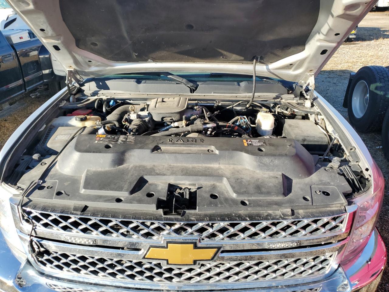 2012 Chevrolet Silverado - Image 11