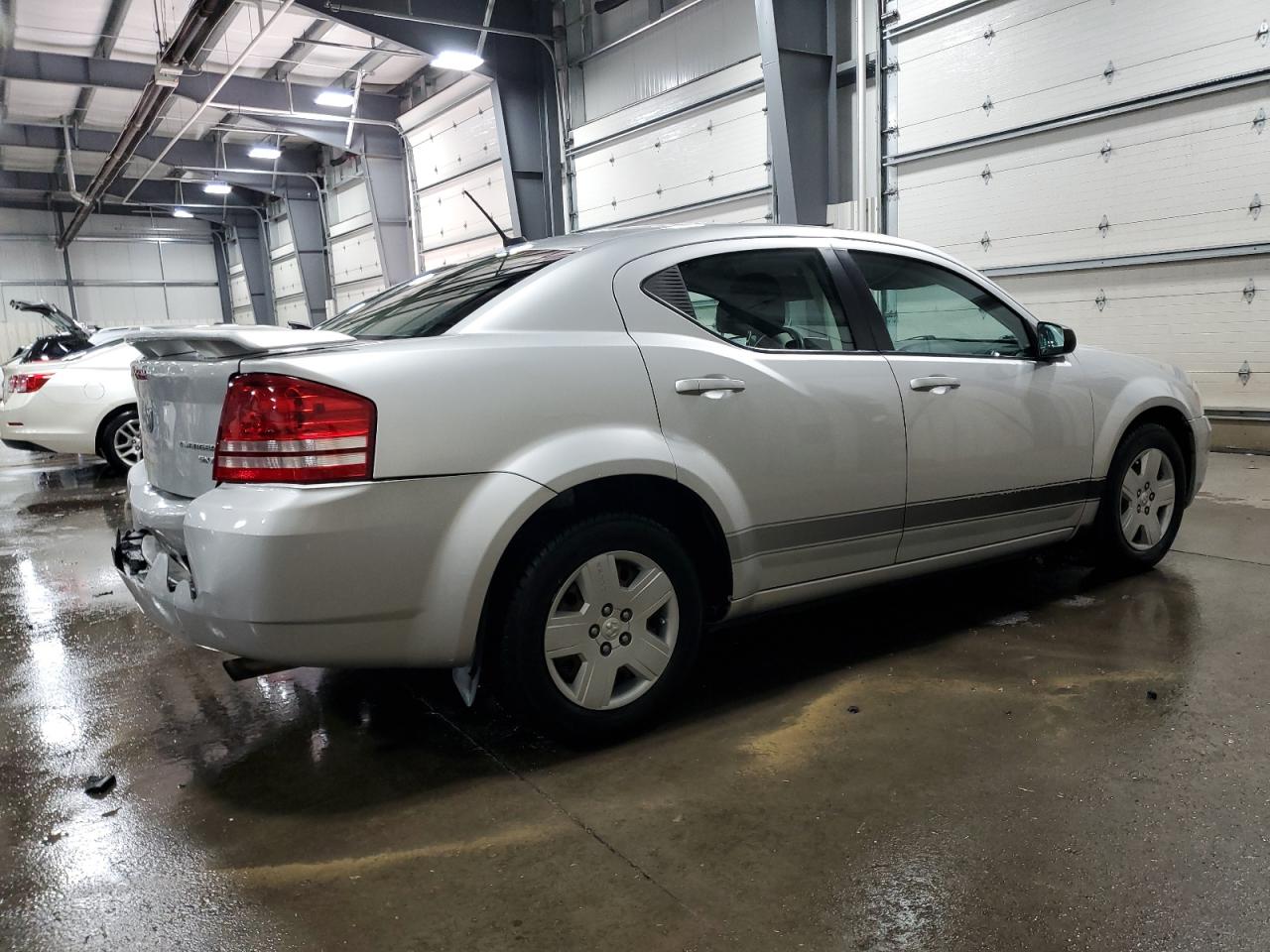 2010 Dodge Avenger - Image 3