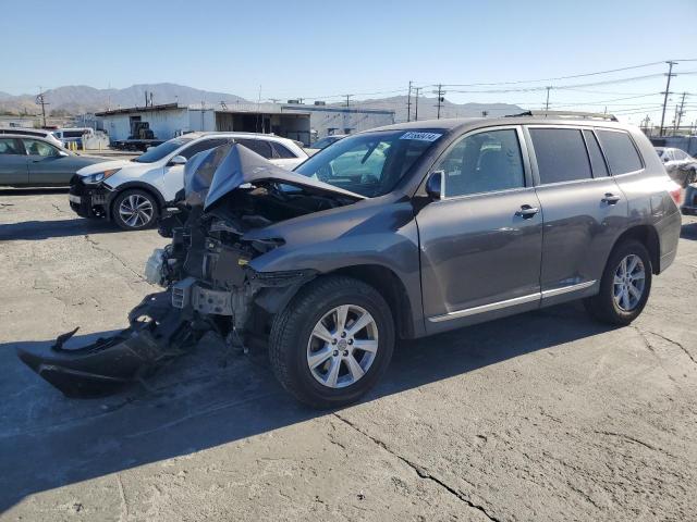 2011 Toyota Highlander Base იყიდება Sun Valley-ში, CA - Front End