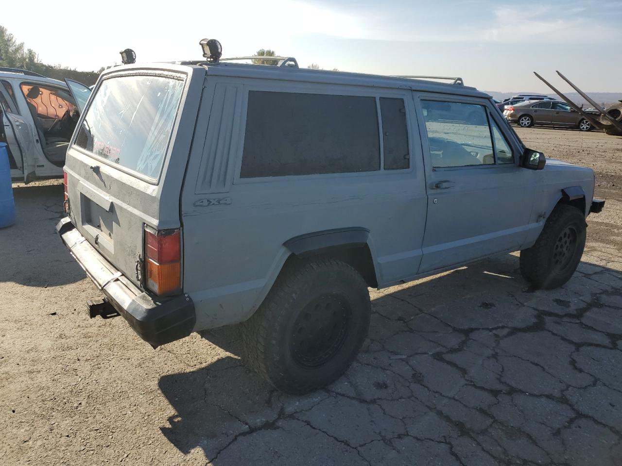 1990 Jeep Grand Cherokee - Image 3