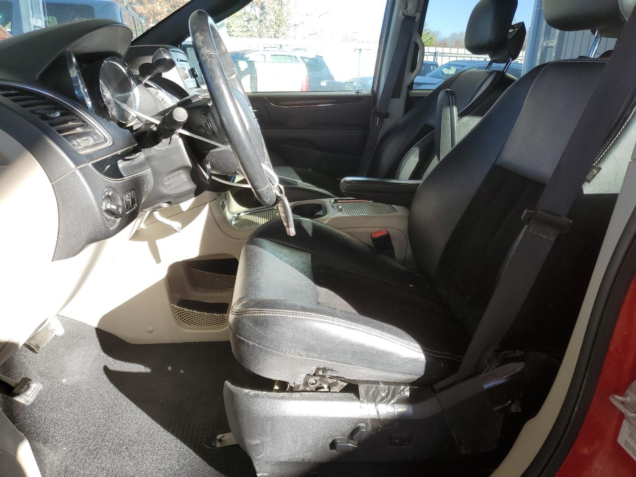 2015 Dodge Caravan - Image 7