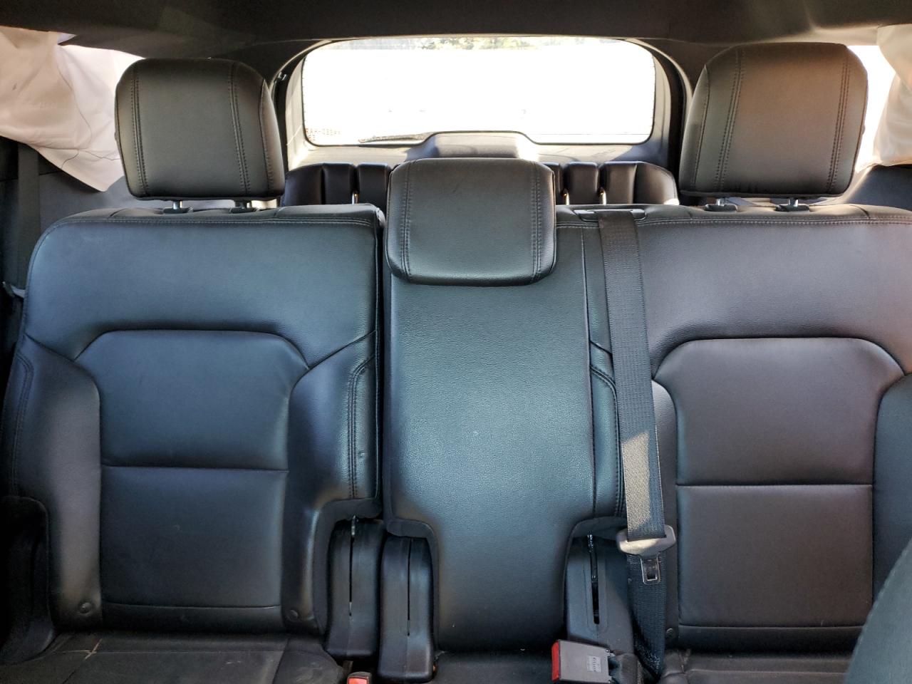 2016 Ford Explorer - Image 10