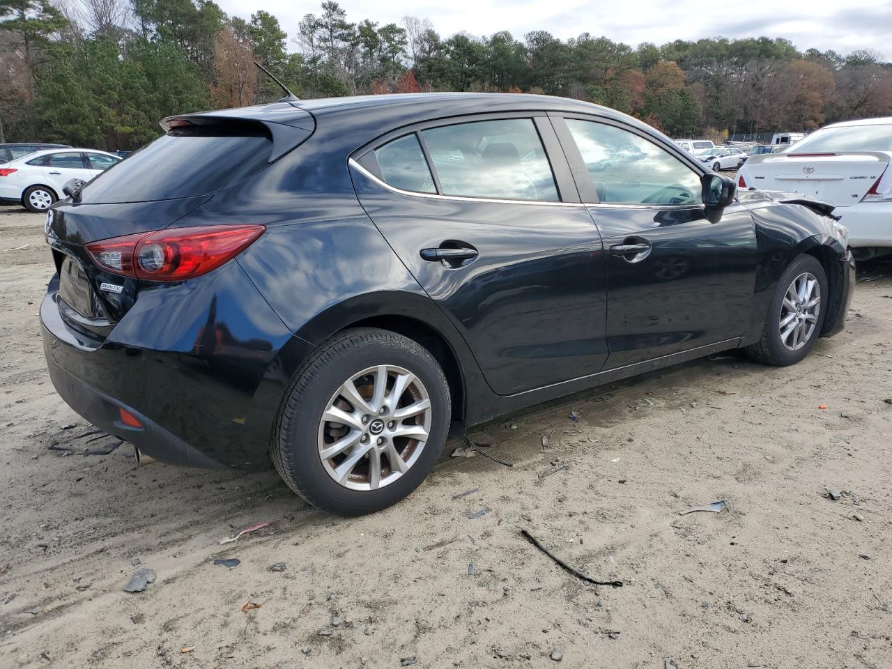 2015 Mazda 3 - Image 3