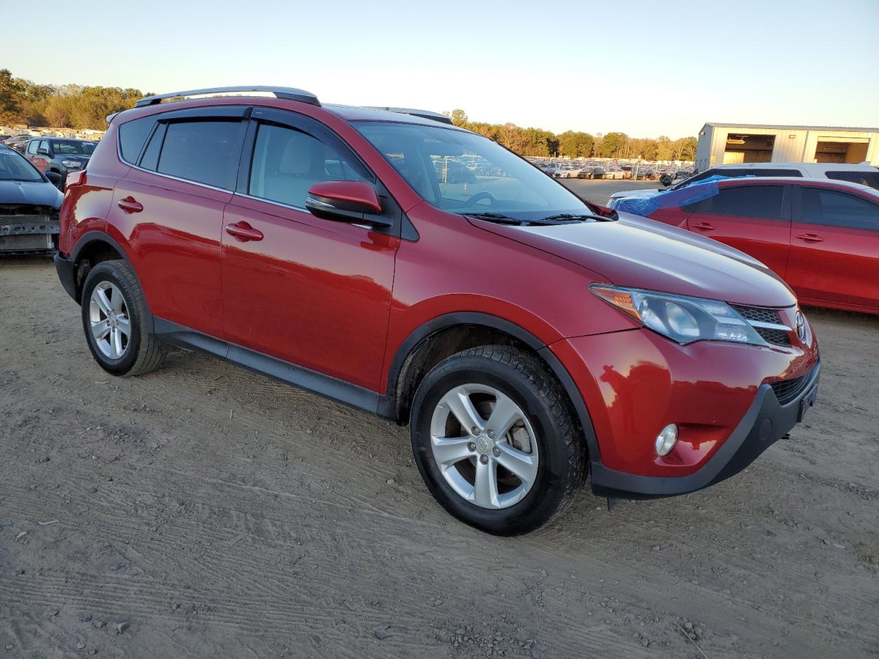 VIN 2T3WFREV9DW057753 2013 TOYOTA RAV4 no.4