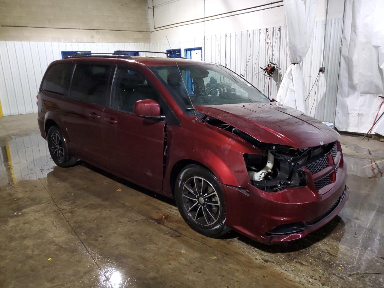 2018 Dodge Caravan - Image 4