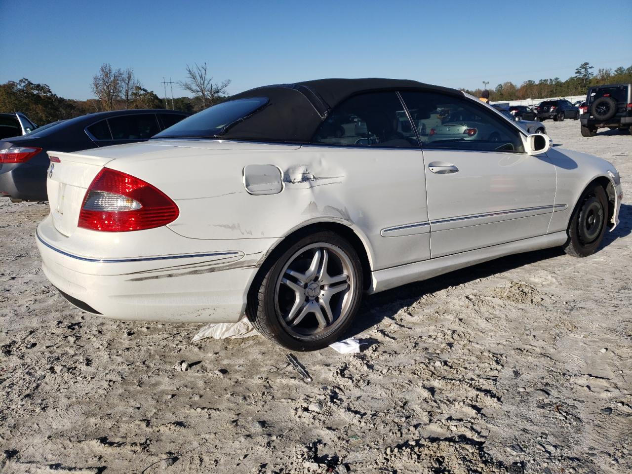 2008 Mercedes-Benz Clk 550 VIN: WDBTK72F38T092697 Lot: 81805274