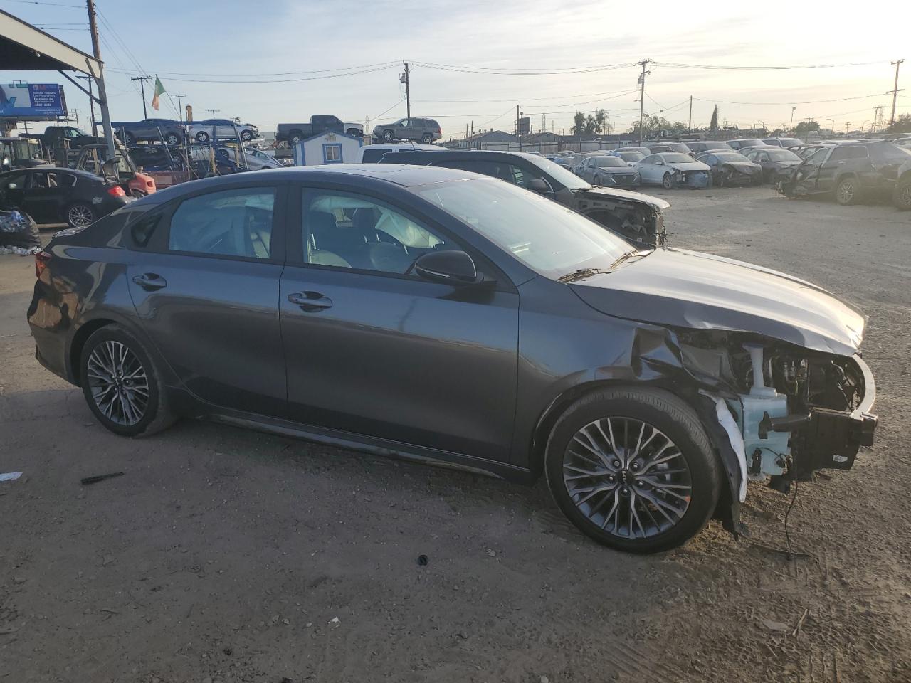 VIN 3KPF54AD4RE778651 2024 KIA FORTE no.4