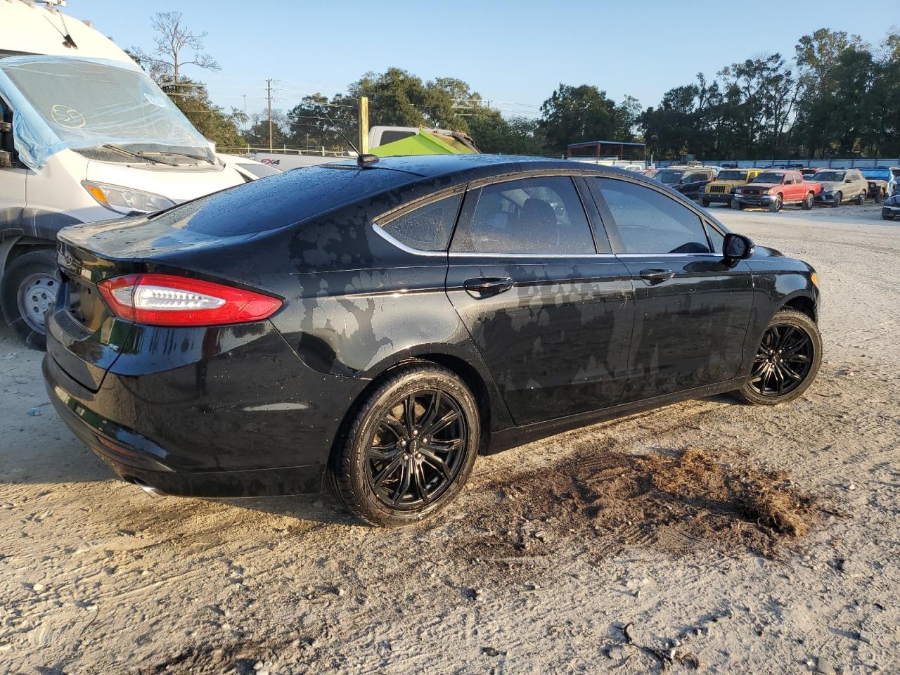 VIN 3FA6P0H76GR288114 2016 FORD FUSION no.3