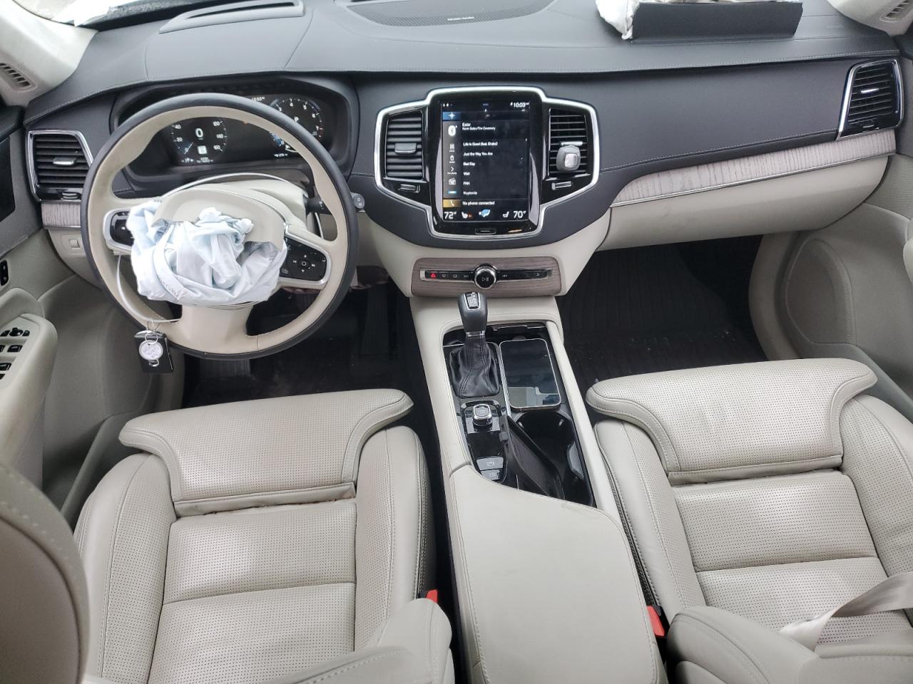2022 Volvo XC90 - Image 8
