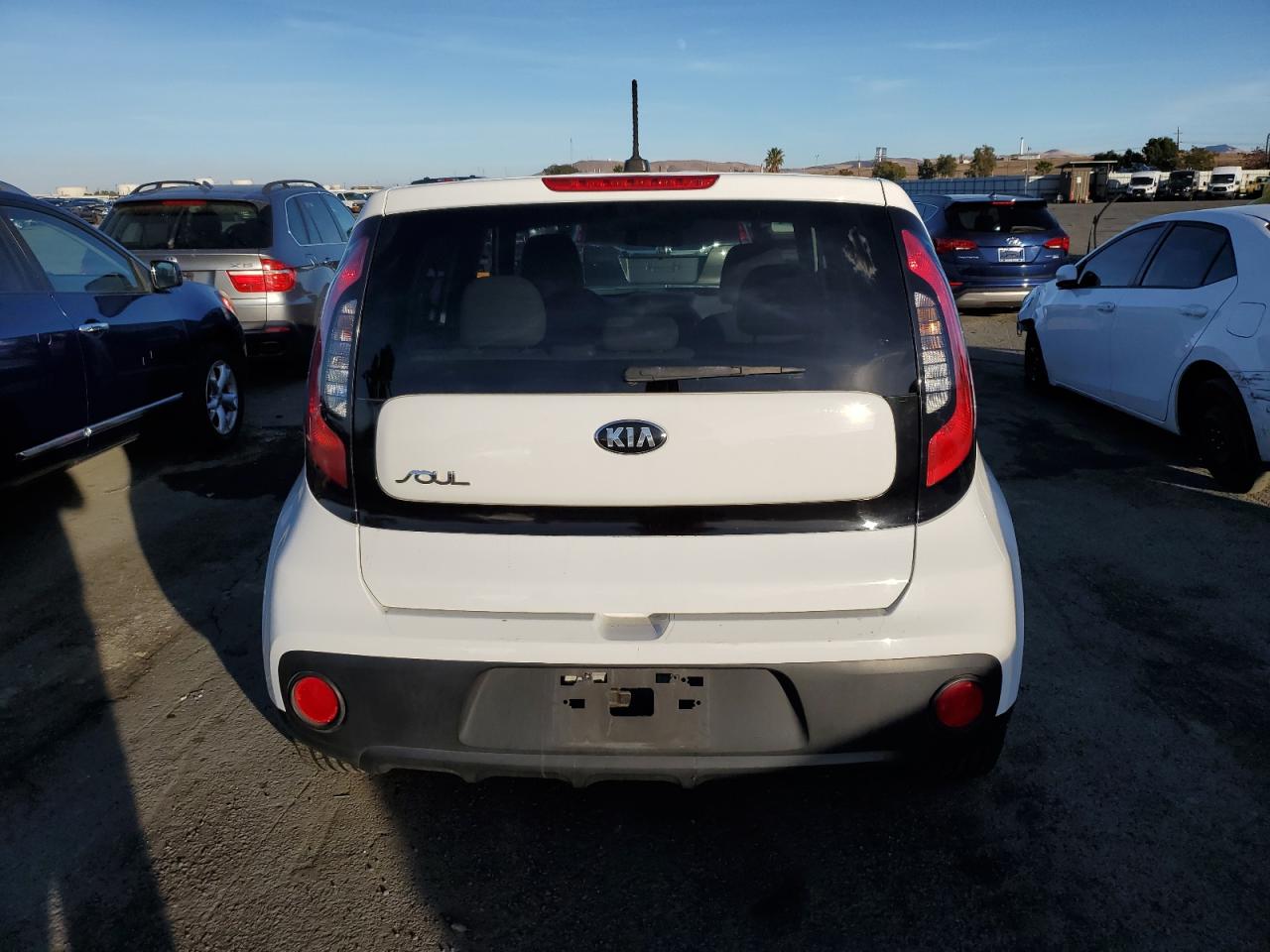 2017 Kia Soul VIN: KNDJN2A2XH7489916 Lot: 80684924