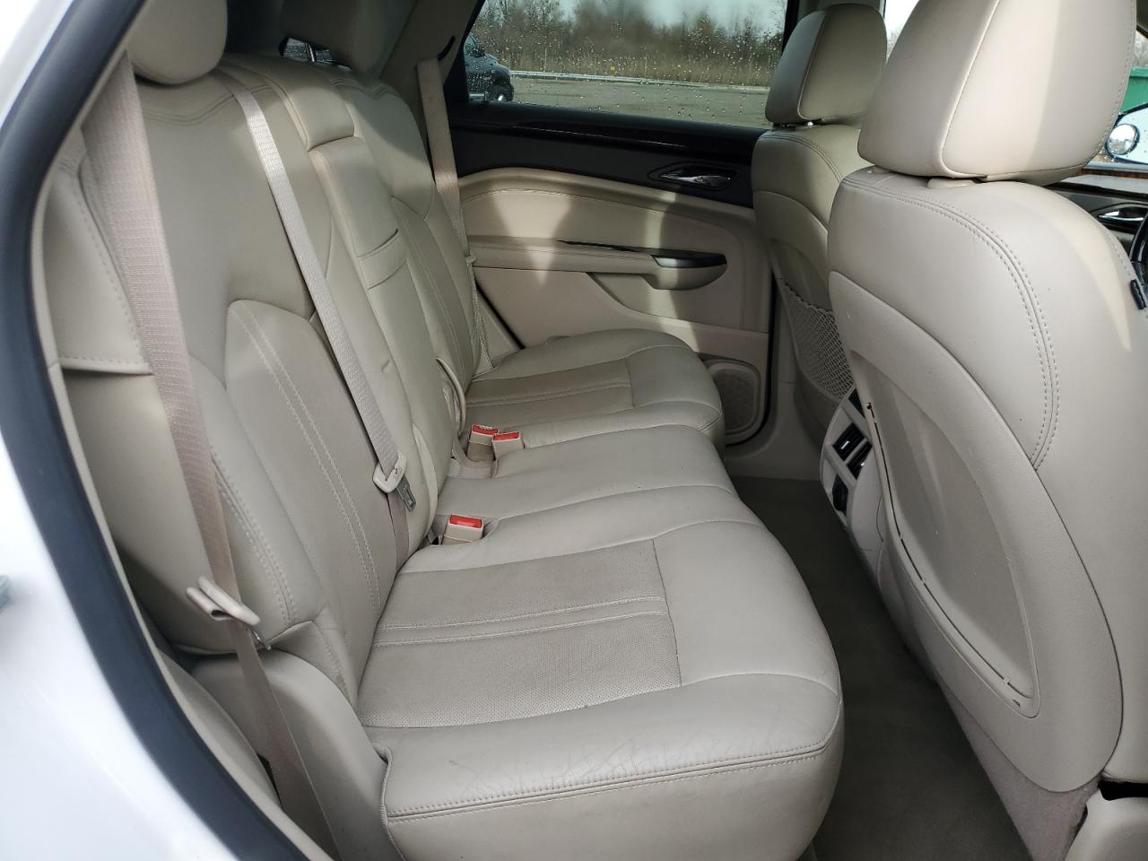 2012 Cadillac SRX - Image 11