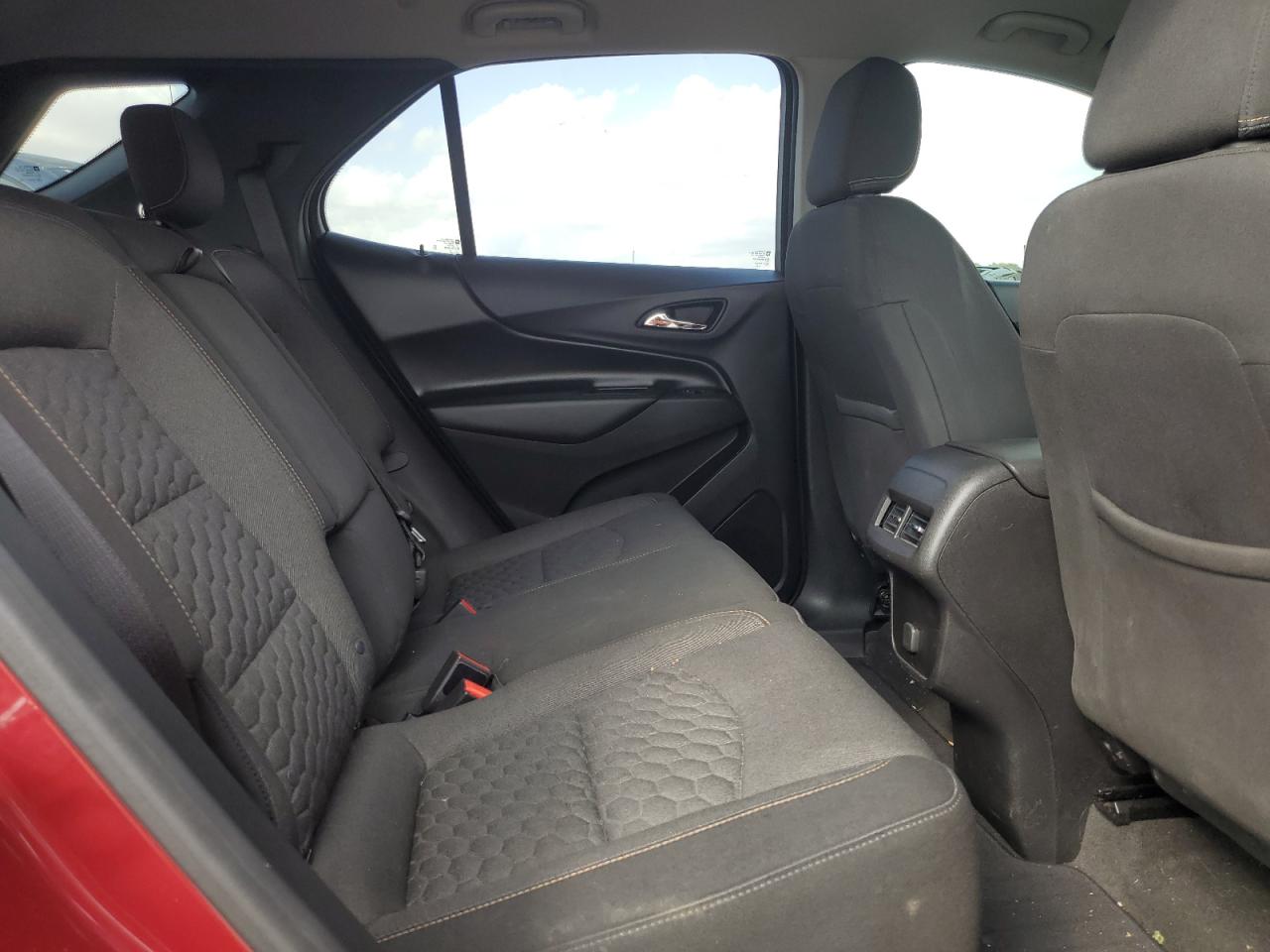 2018 Chevrolet Equinox - Image 11