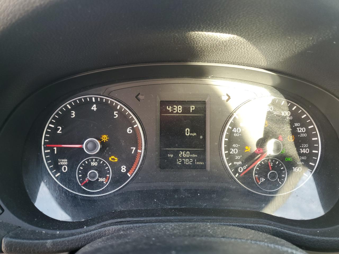 2015 Volkswagen Passat - Image 9