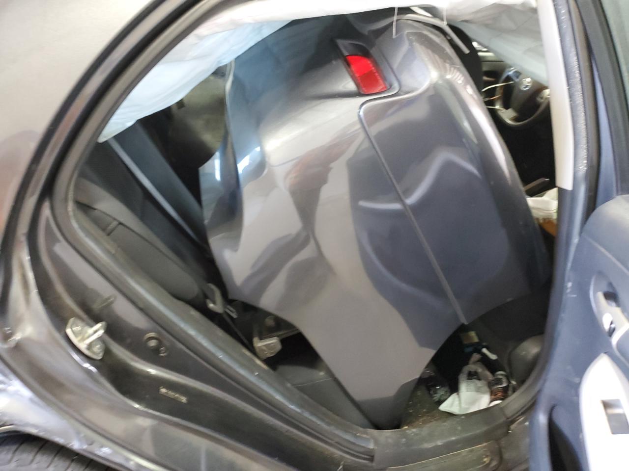 2011 Toyota Corolla - Image 10