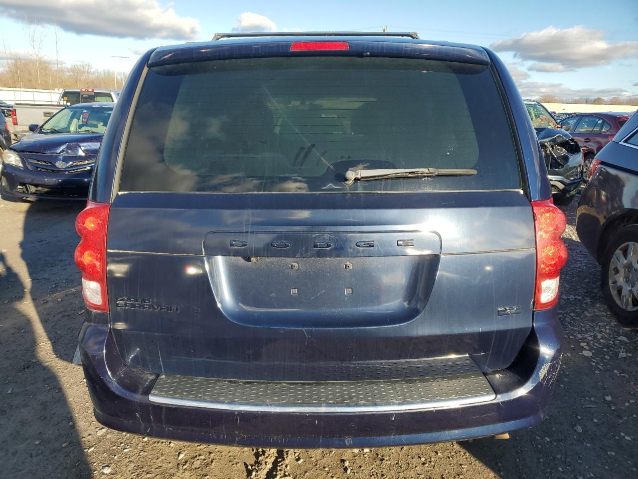 2013 Dodge Caravan - Image 6