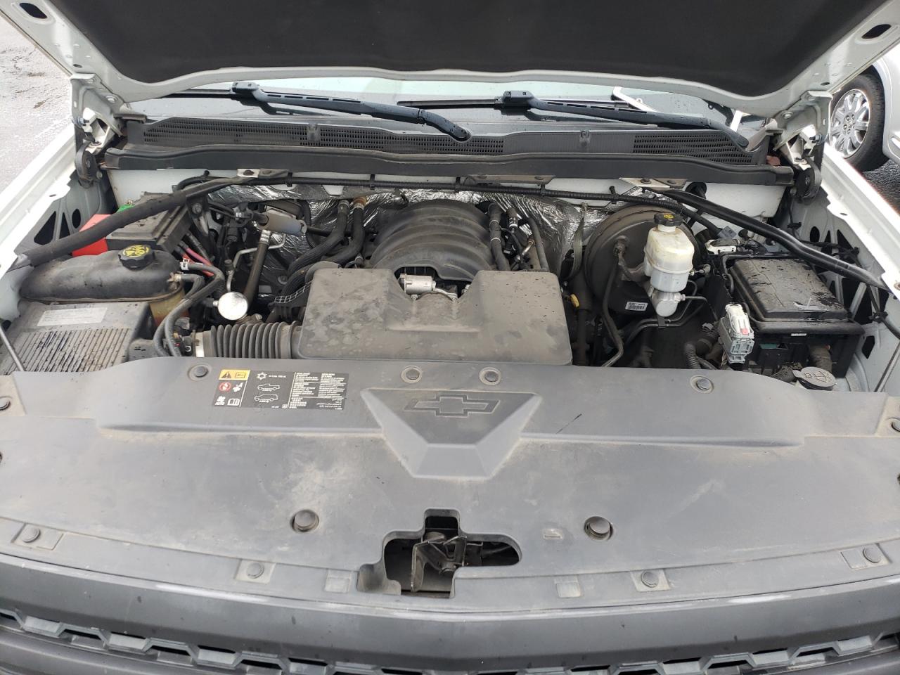 2015 Chevrolet Silverado - Image 11