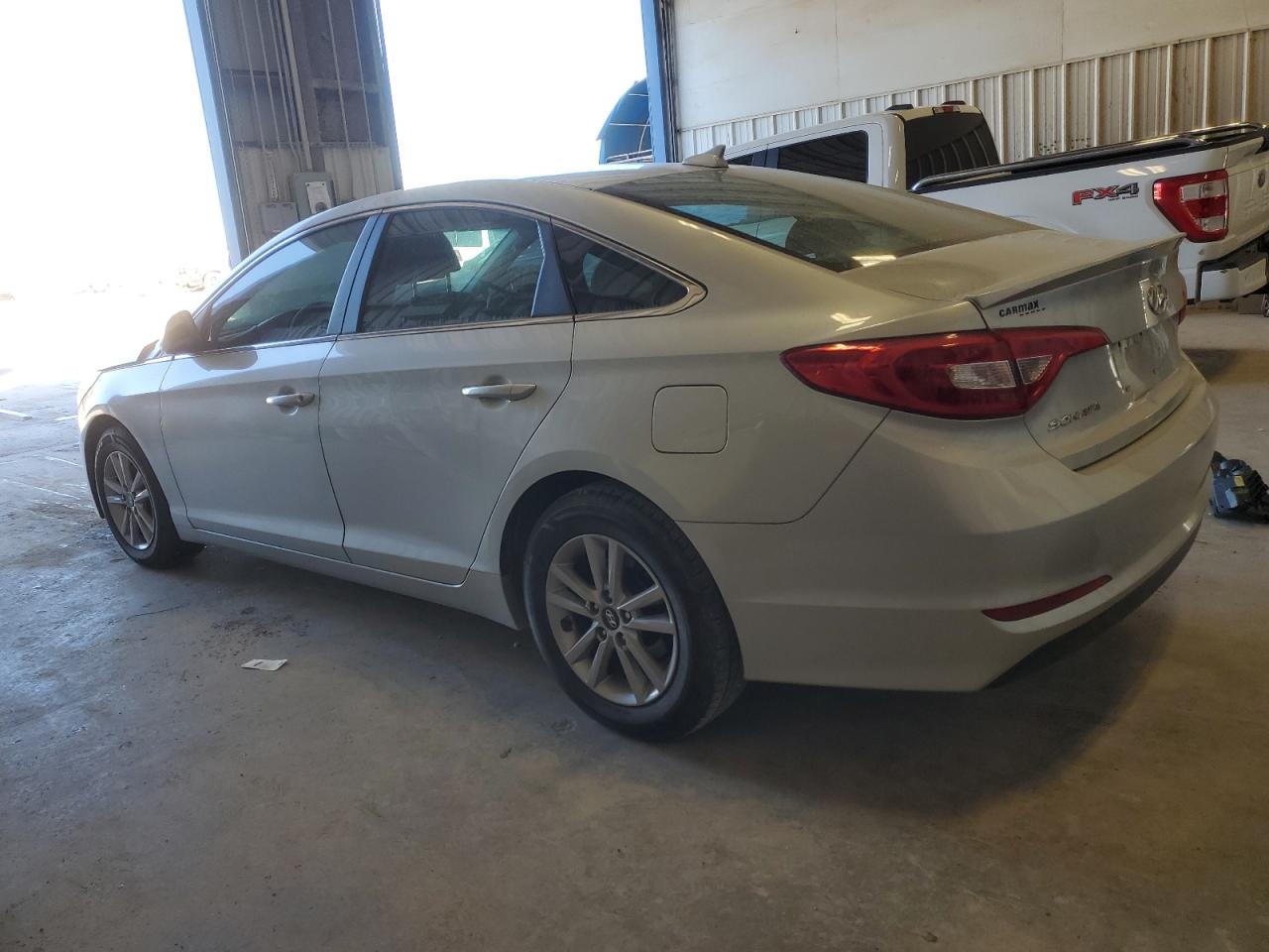 VIN 5NPE24AF5GH327730 2016 HYUNDAI SONATA no.2