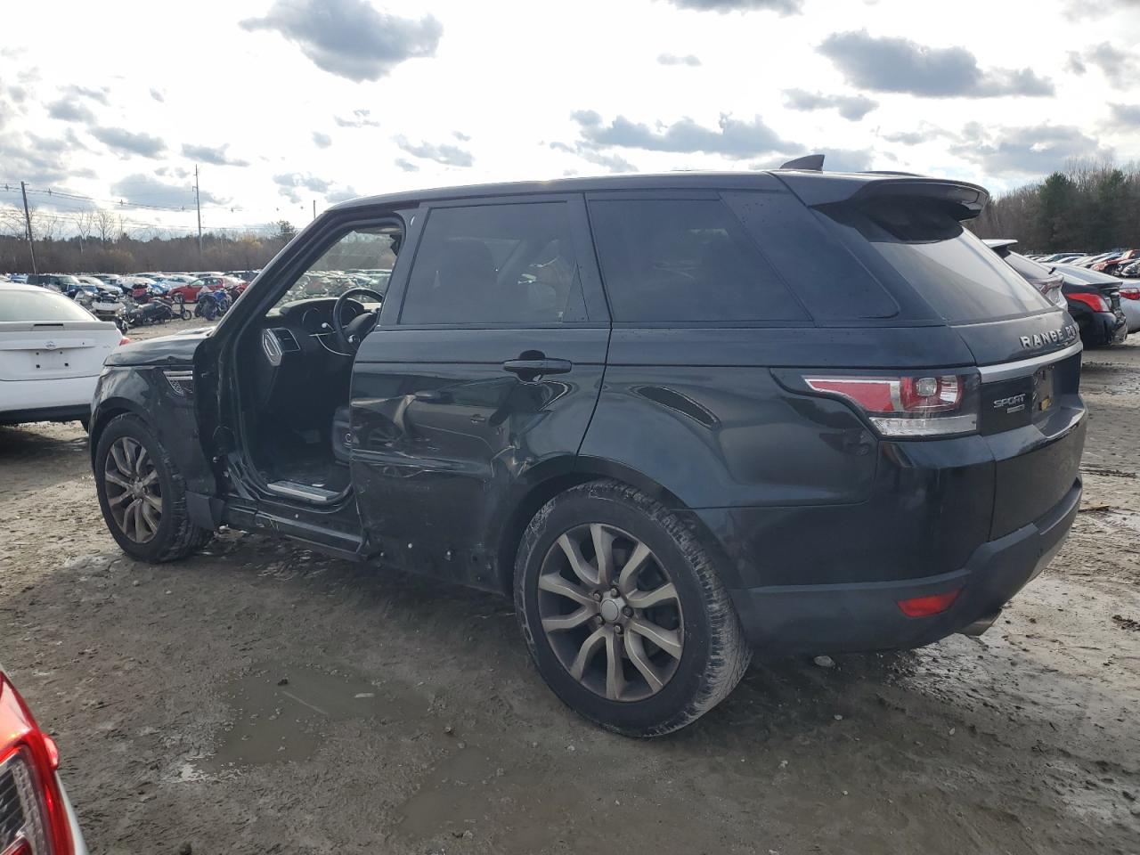 2017 Land Rover Range Rover - Image 2