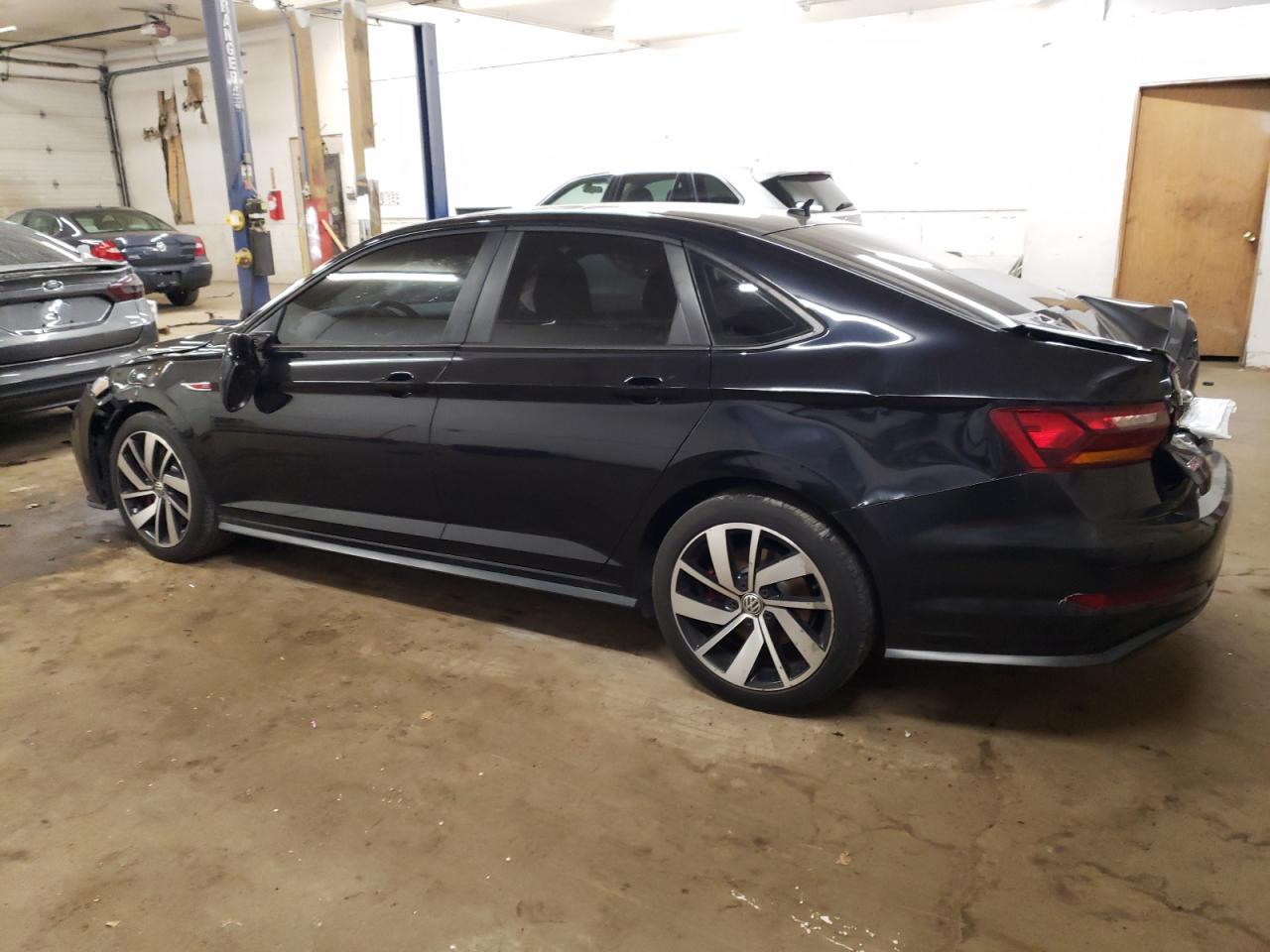 2019 Volkswagen Jetta - Image 2