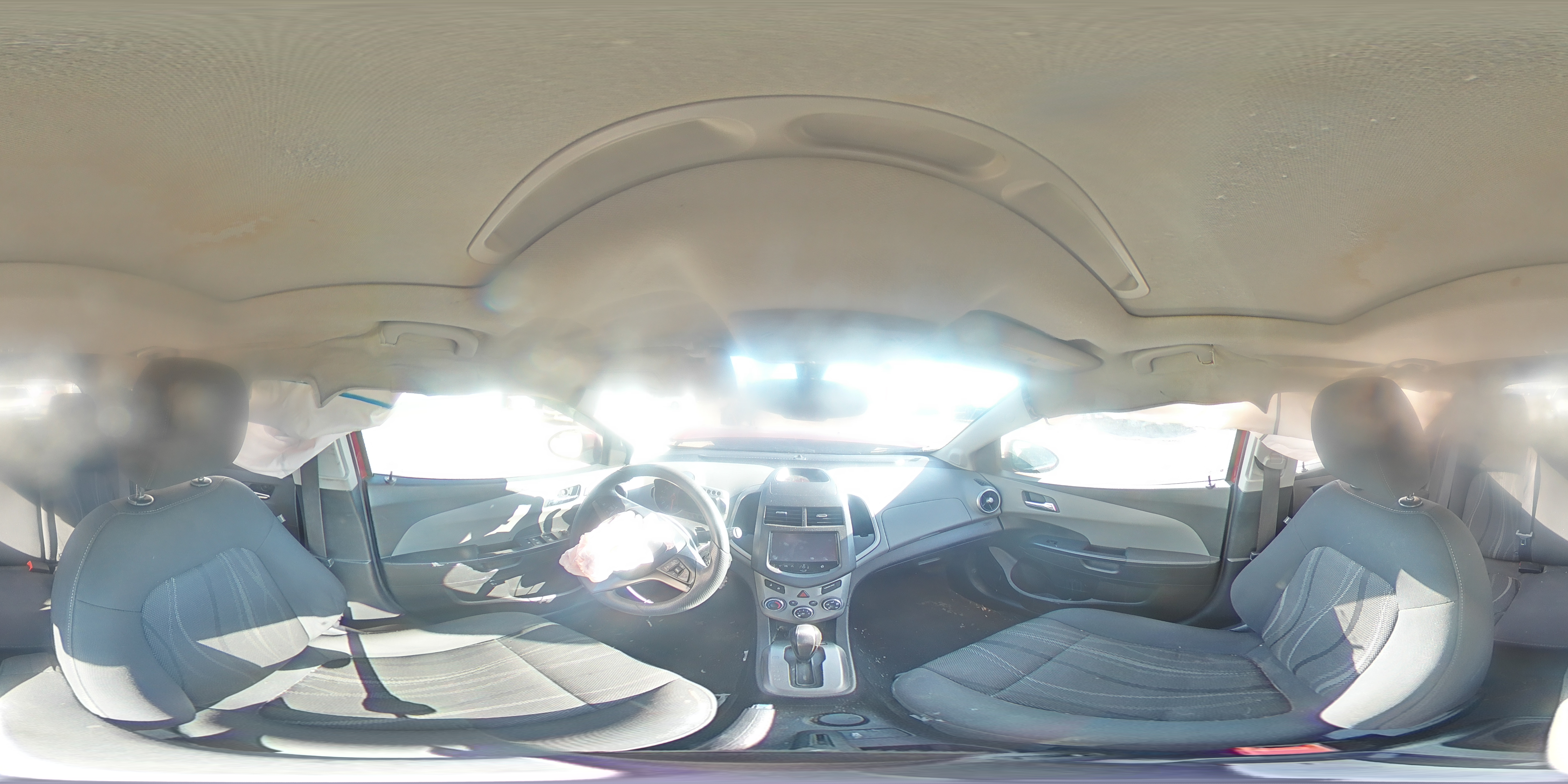 2016 Chevrolet Sonic - Image 12