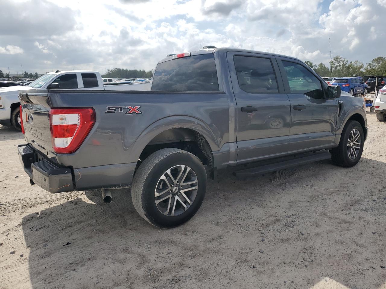 2025 Ford F-150 - Image 3