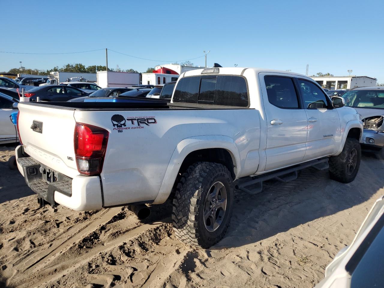 VIN 3TMBZ5DN9JM014091 2018 TOYOTA TACOMA no.3