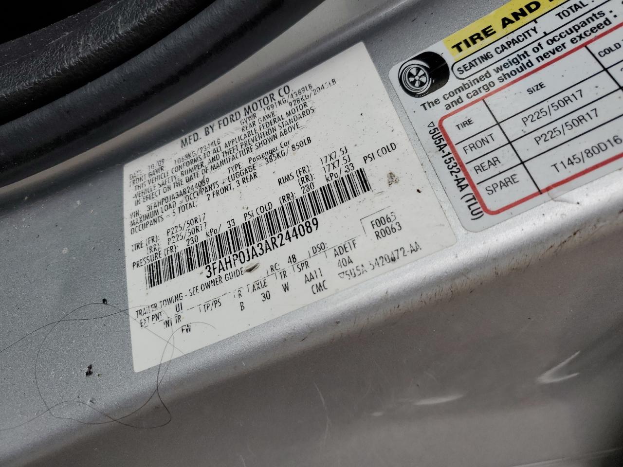 2010 Ford Fusion - Image 12