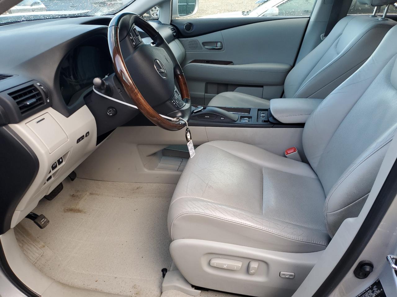 2010 Lexus RX - Image 7