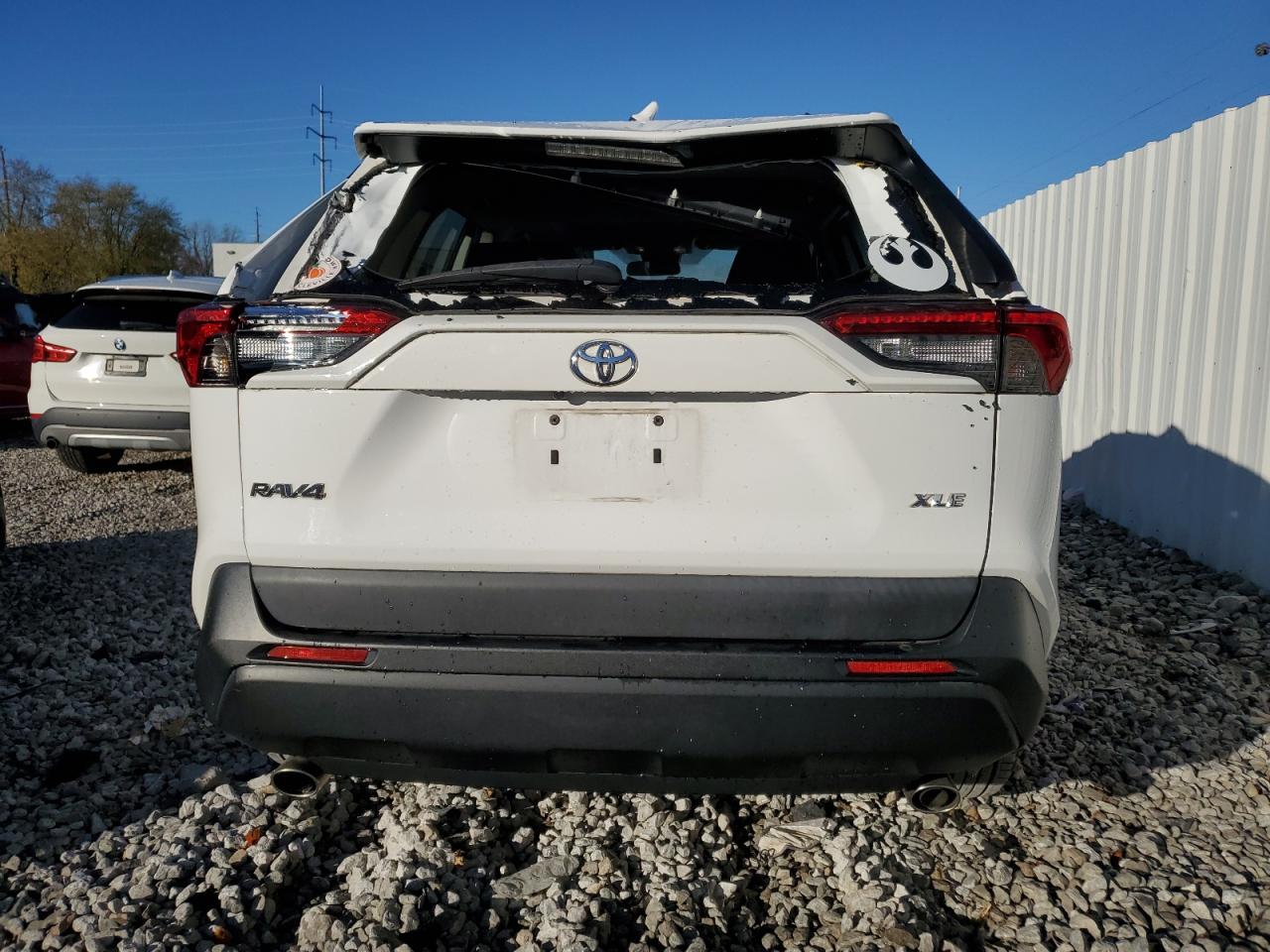 2019 Toyota Rav4 Xle VIN: 2T3W1RFV2KW013071 Lot: 79728904