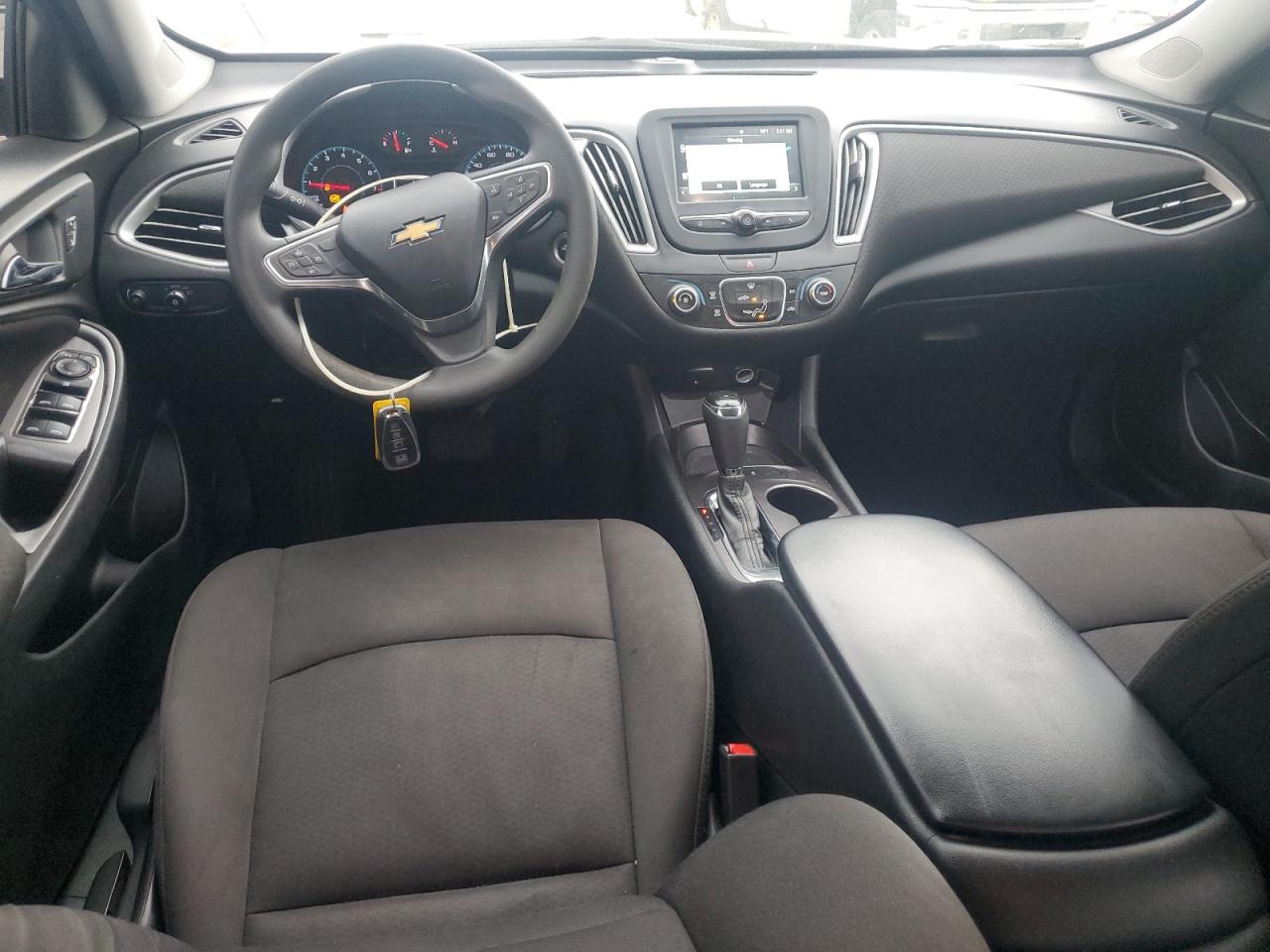 2018 Chevrolet Malibu - Image 8