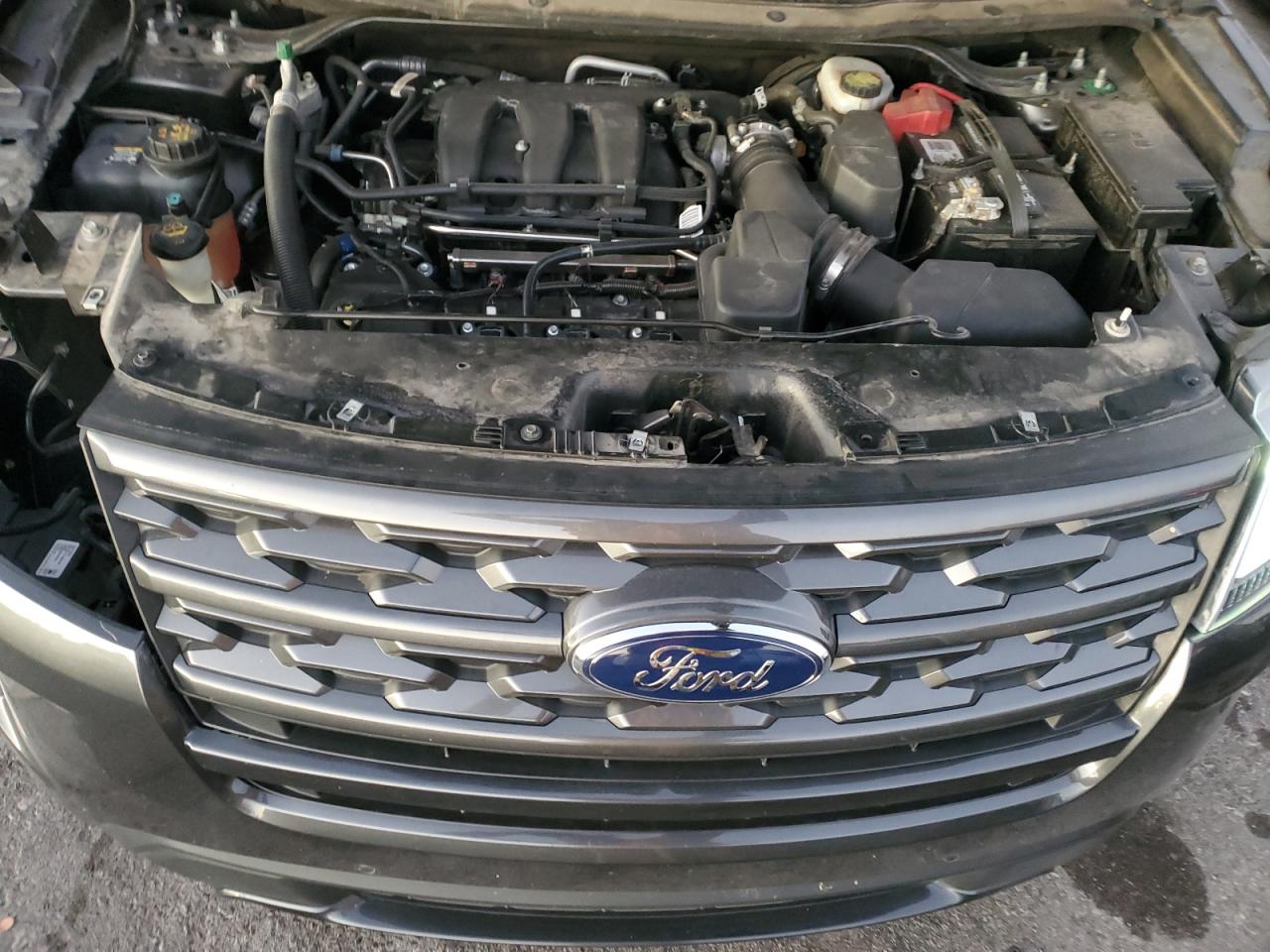 2018 Ford Explorer - Image 12