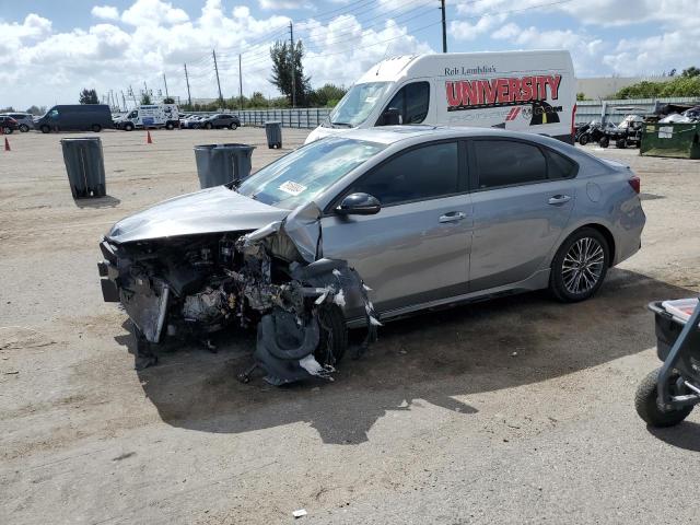 2022 Kia Forte Gt Line  