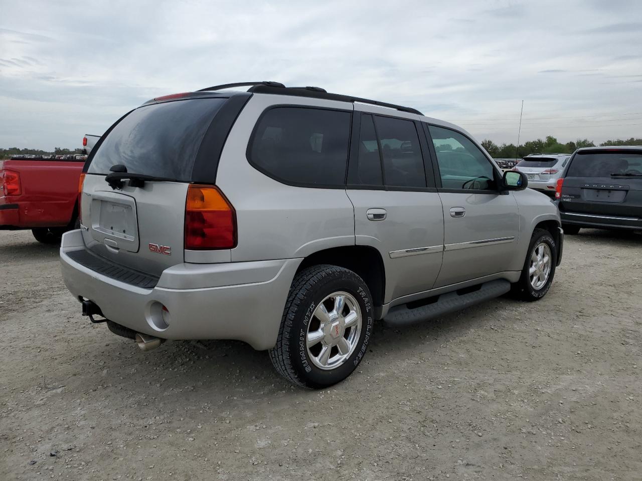 2007 GMC Envoy - Image 3