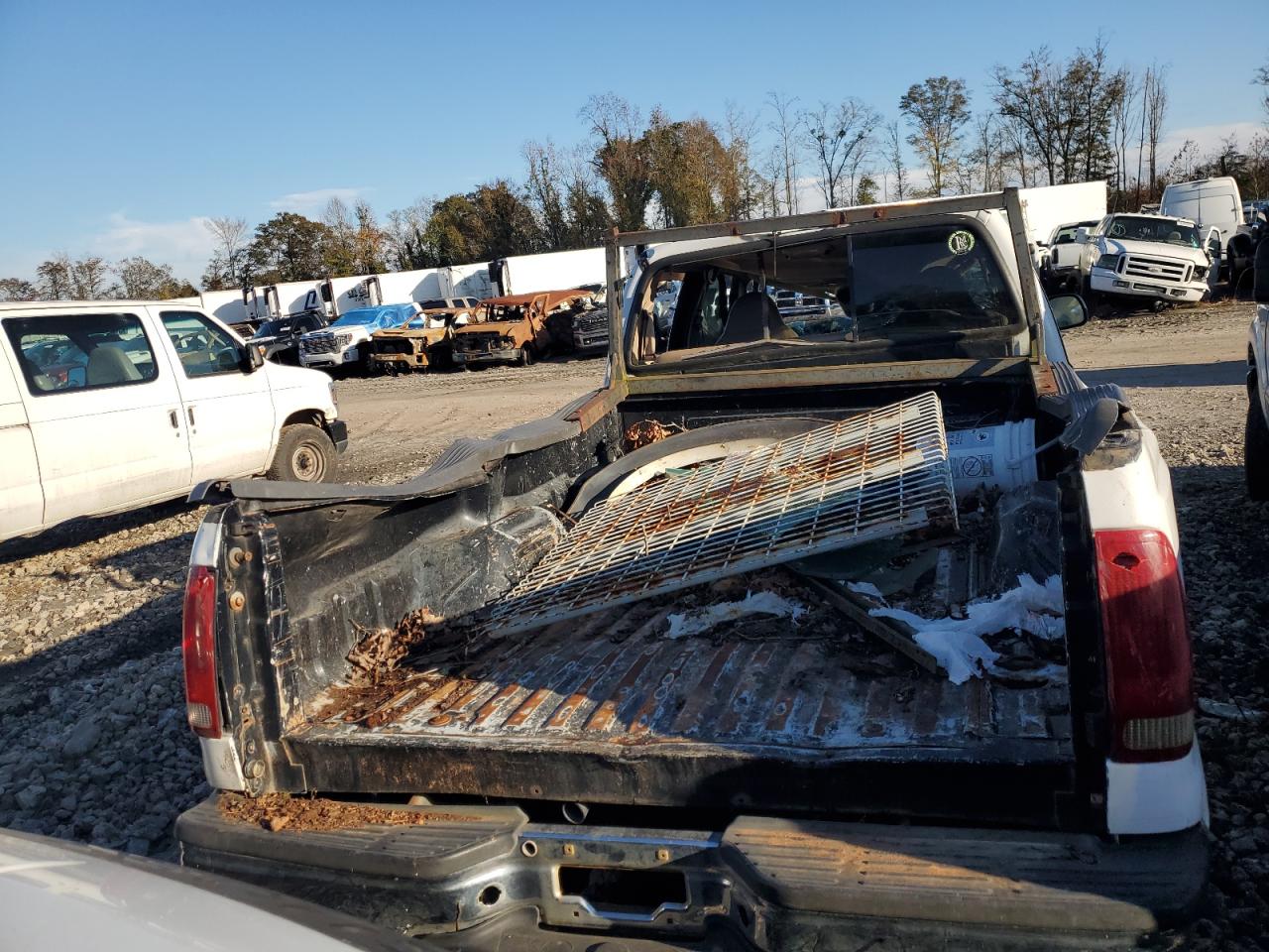 2001 Ford F350 - Image 6