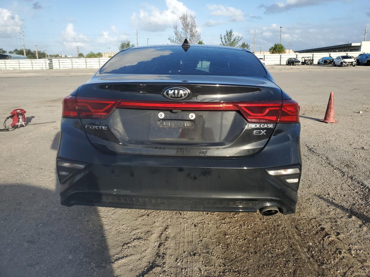 2020 Kia Forte Ex VIN: 3KPF54ADXLE210458 Lot: 80335354