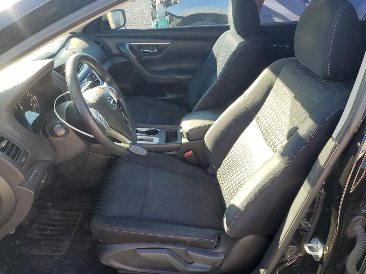 2018 Nissan Altima - Image 7