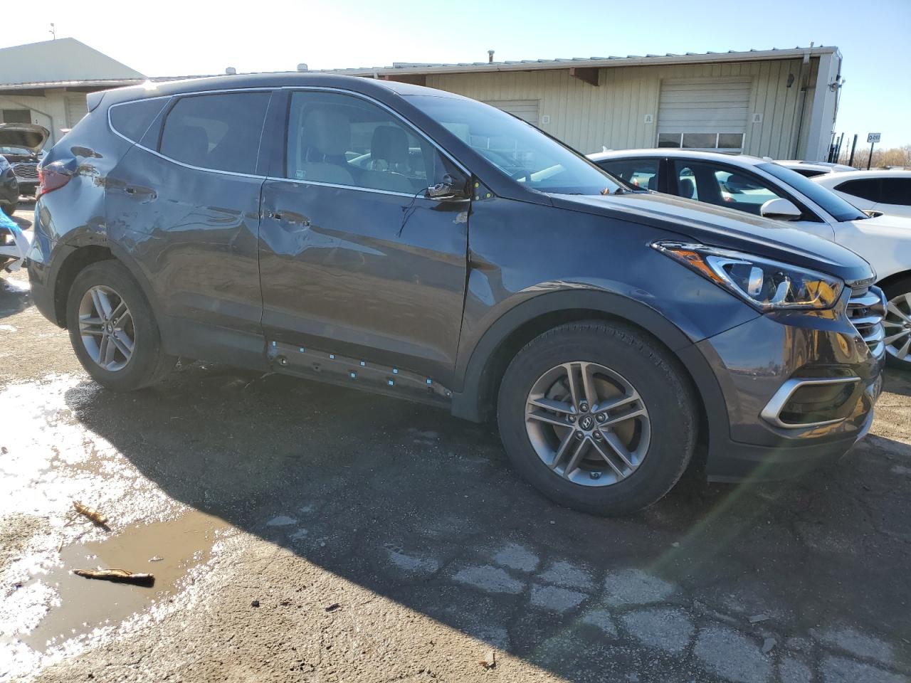 VIN 5XYZT3LB1HG479466 2017 HYUNDAI SANTA FE no.4