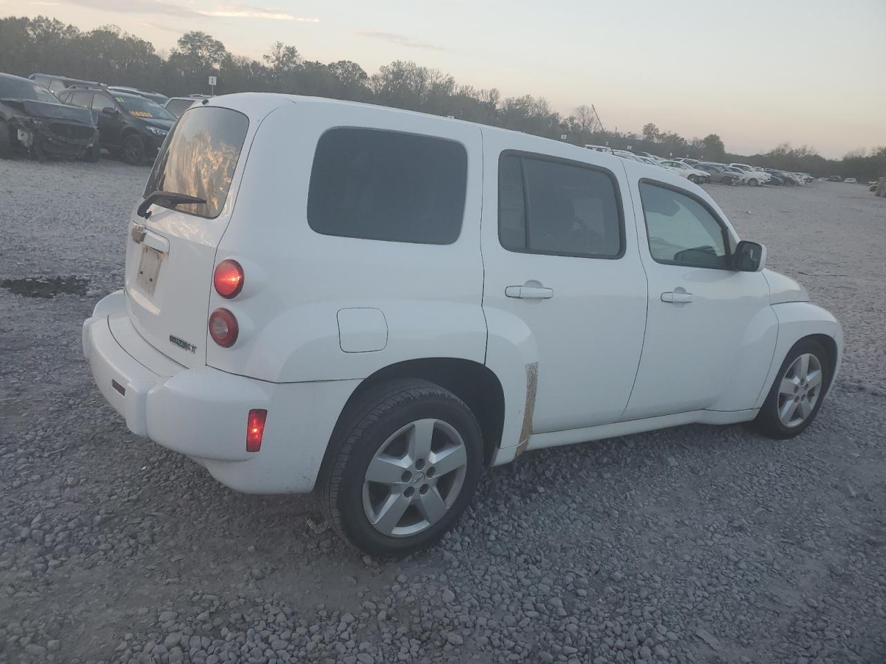 2011 Chevrolet HHR - Image 3