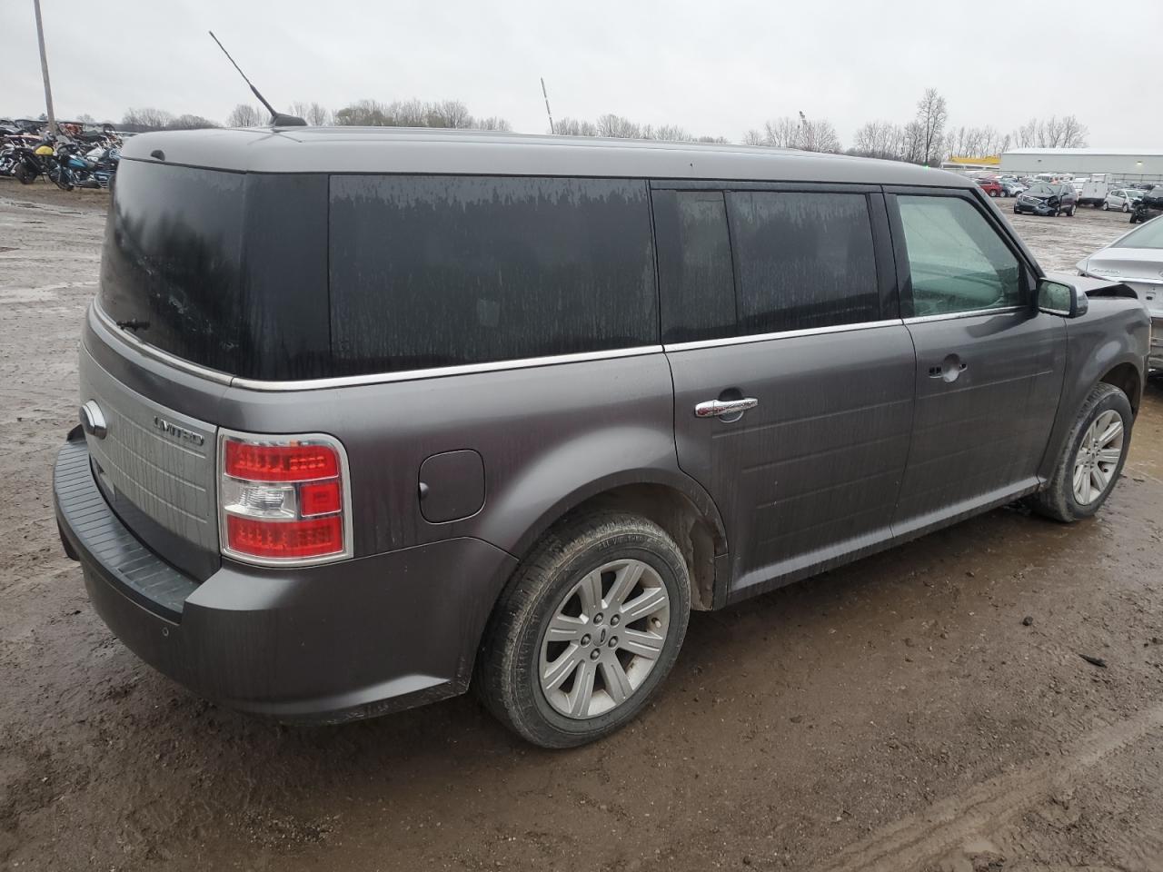 2010 Ford Flex - Image 3