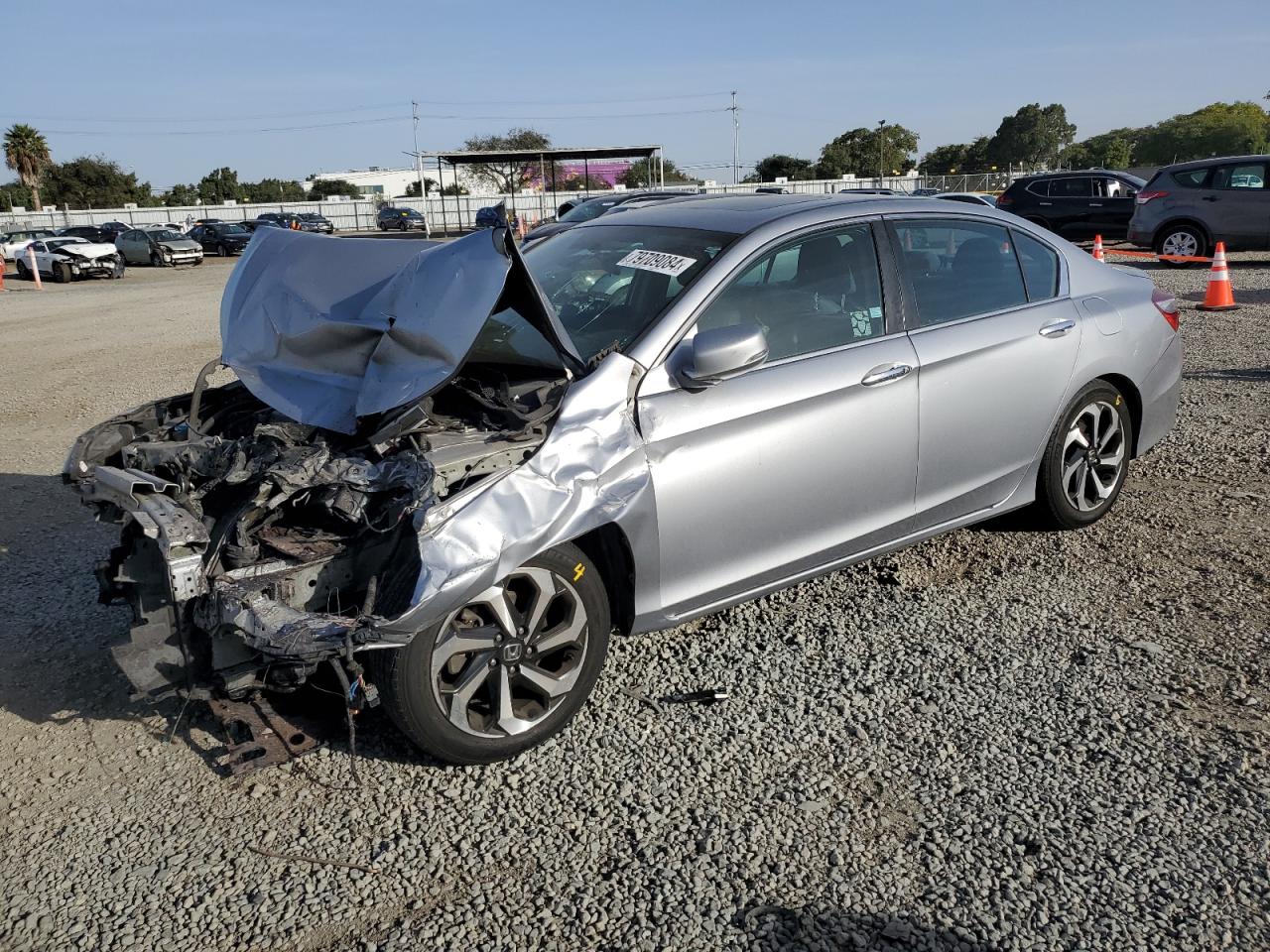 VIN 1HGCR2F7XGA144308 2016 HONDA ACCORD no.1