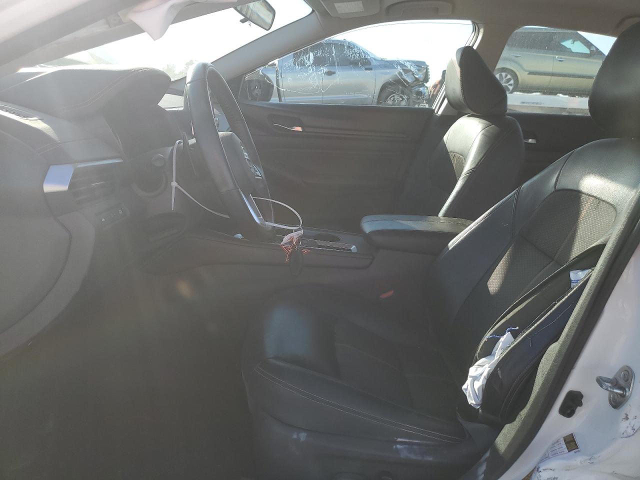 2020 Nissan Altima - Image 7