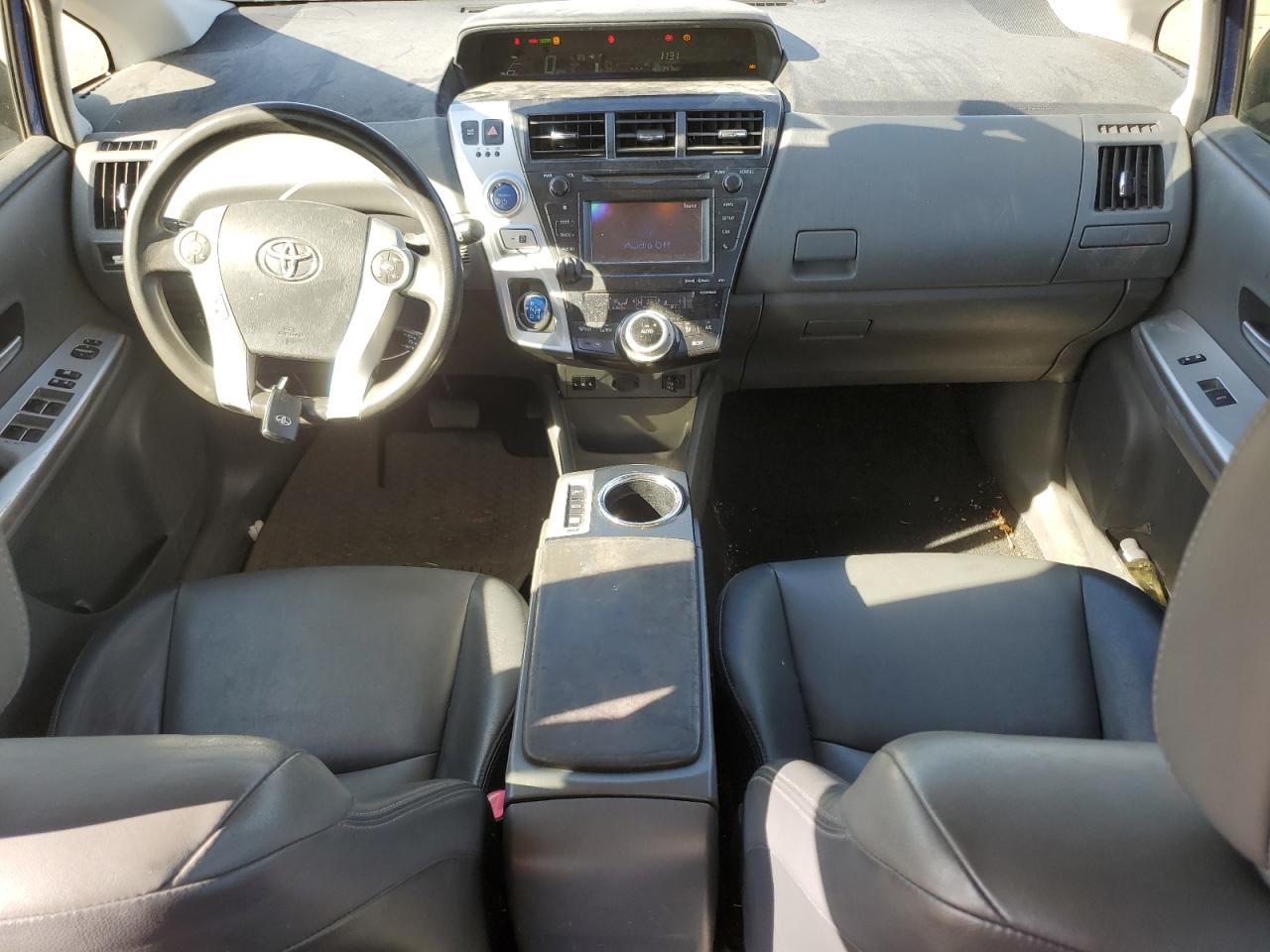 2012 Toyota Prius - Image 8