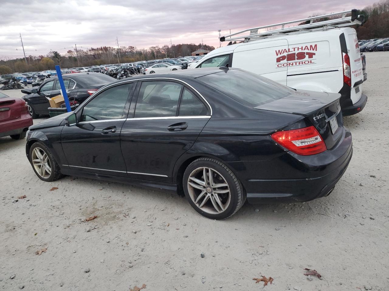 VIN WDDGF8AB7DG150136 2013 MERCEDES-BENZ C-CLASS no.2