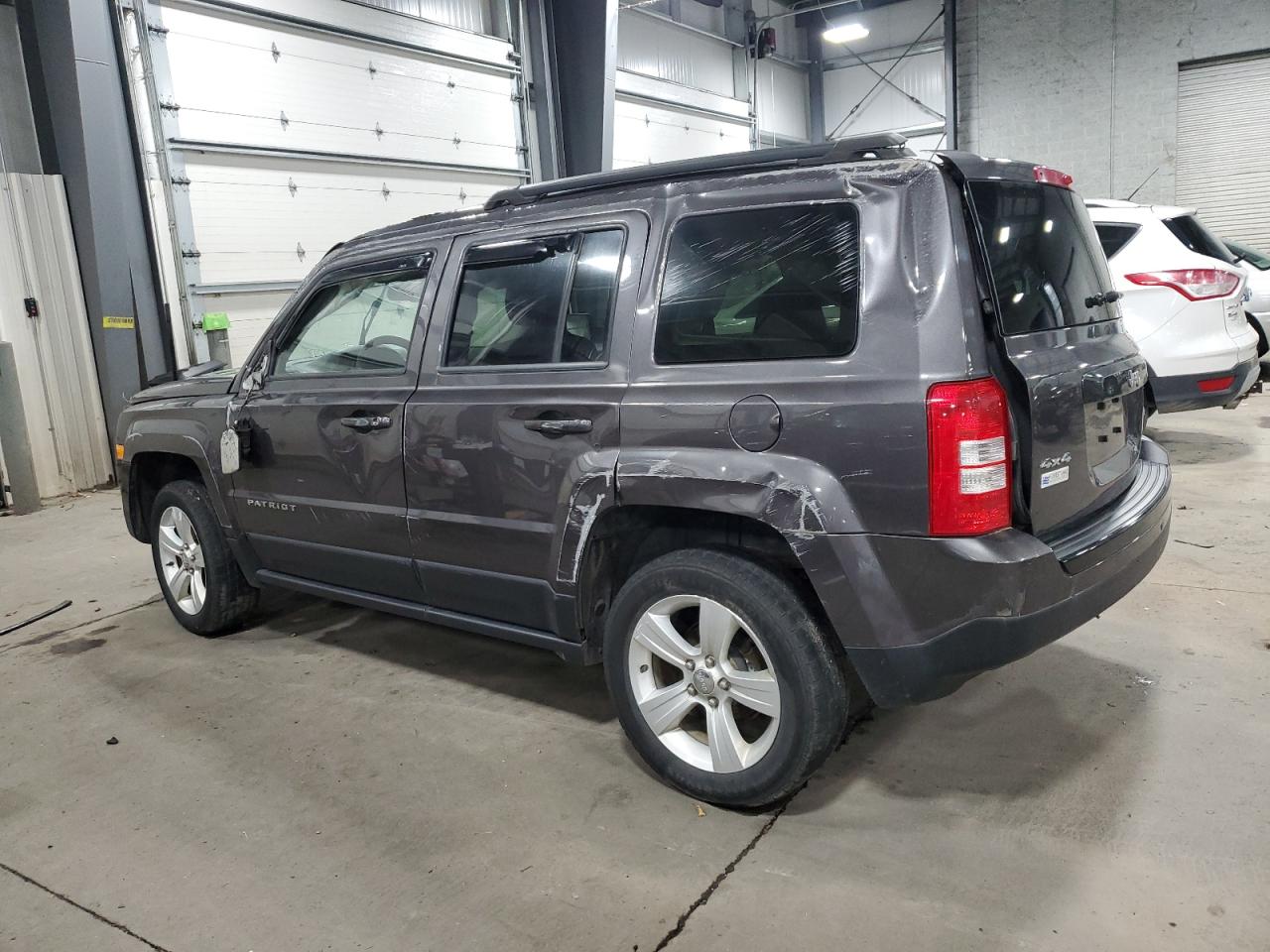 VIN 1C4NJRFB6FD356549 2015 JEEP PATRIOT no.2