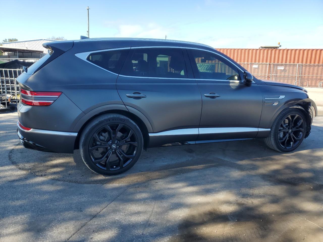 2022 Genesis GV80 - Image 3